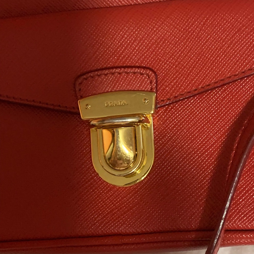 Pre owned cross body bag in good condition